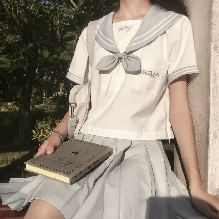 以遇刺为生的女人 在线观看封面